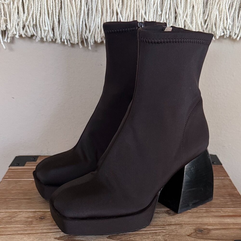 Jeffrey Campbell Dauphin Brown Neoprene Chunky Platform Block Heel Ankle Boots 8